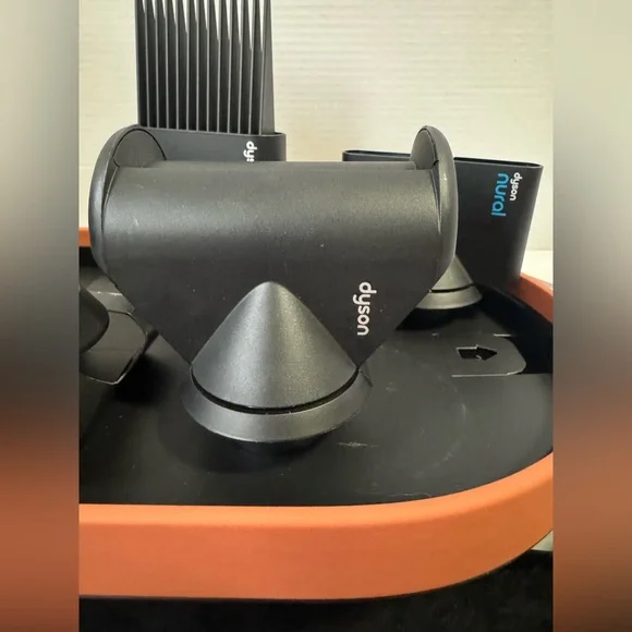 Dyson Supersonic Nural Hair Dryer Special Edition Amber Silk & Presentation Case - Picture 7 of 15